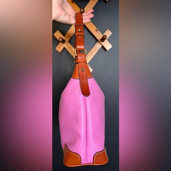 Dooney & Bourke Pink & Tan Pebble Grain Hobo bag -EUC- - Picture 9 of 16